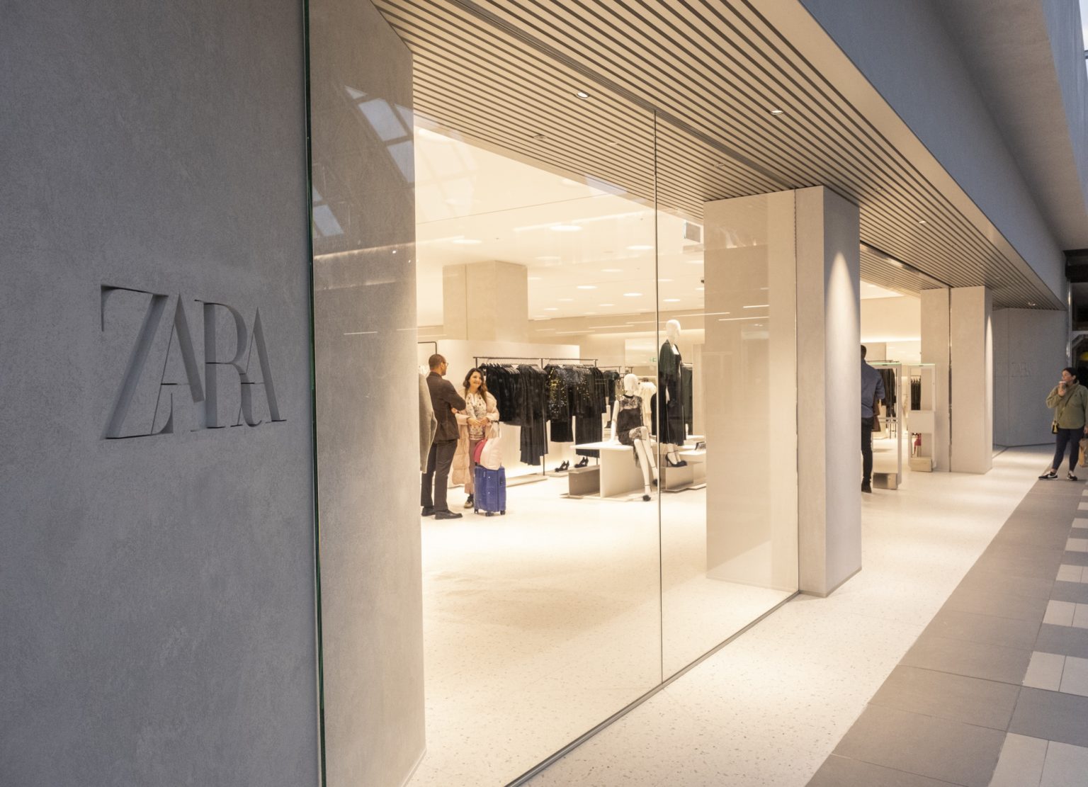 THE LARGEST ZARA STORE IN IRELAND IS NOW OPEN AT BLANCHARDSTOWN CENTRE
